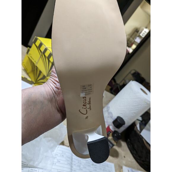 Sam Edelman Circus, NIB. White Felicity sandals. 10M - Picture 3 of 8